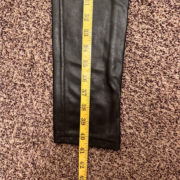 Wilfred Free Black Faux Leather Women Pants, NWTS, size 4 zipper entry - Picture 11 of 15